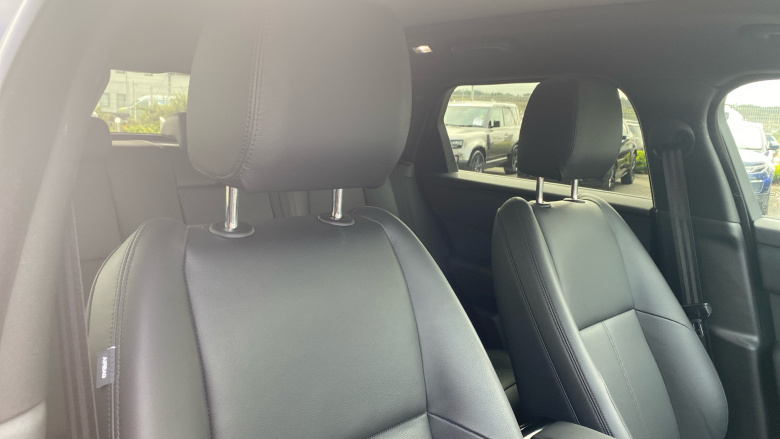 Land Rover Range Rover Velar 2.0 D200 MHEV Dynamic SE 5dr Auto Diesel Estate